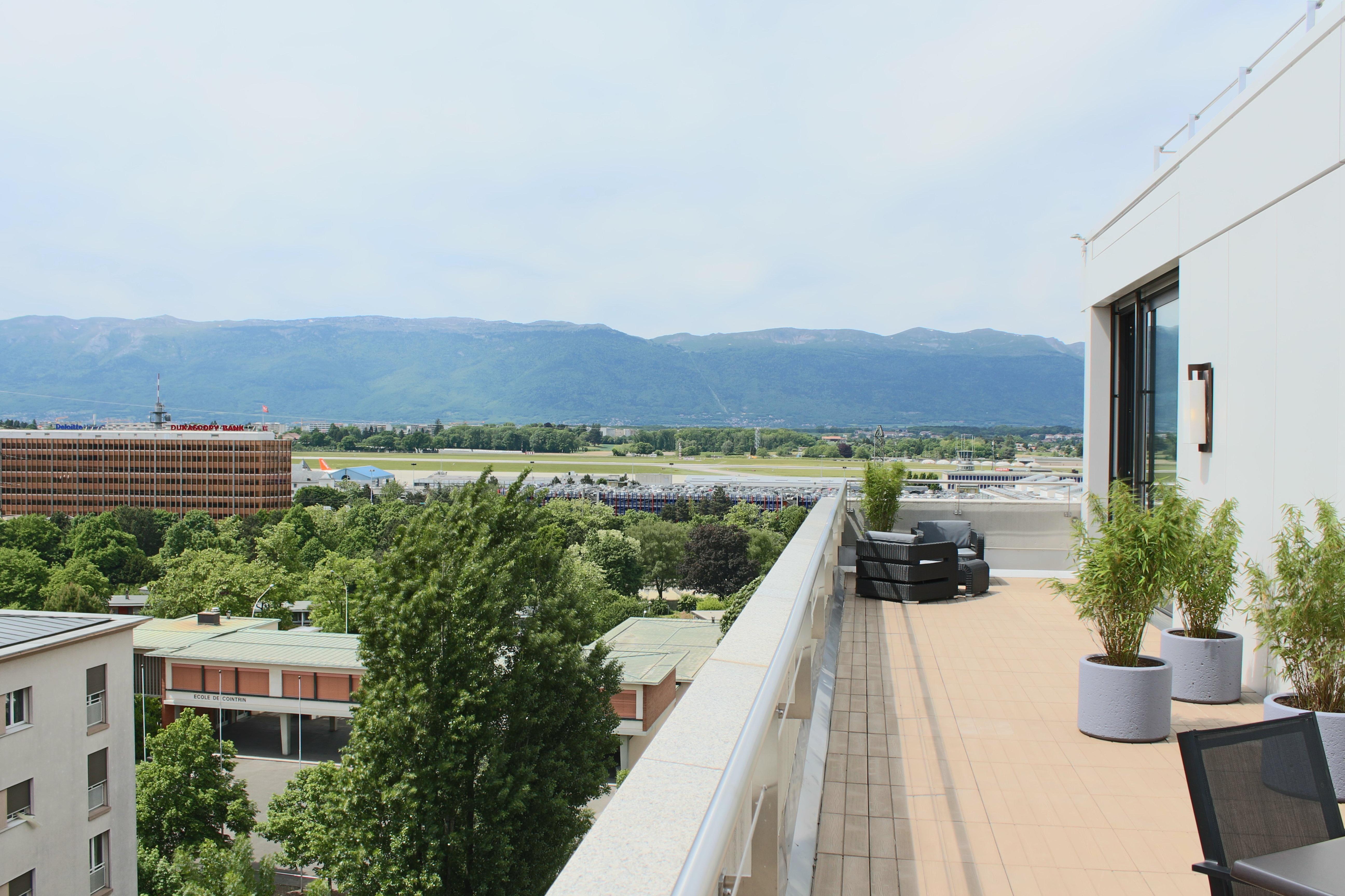 Hotel Crowne Plaza Geneva By Ihg Meyrin Zewnętrze zdjęcie